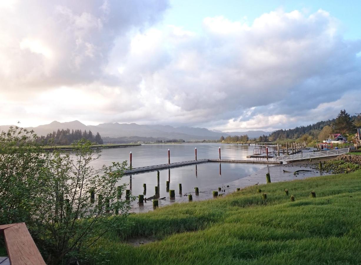 Wheeler On The Bay Lodge And Marina Екстер'єр фото