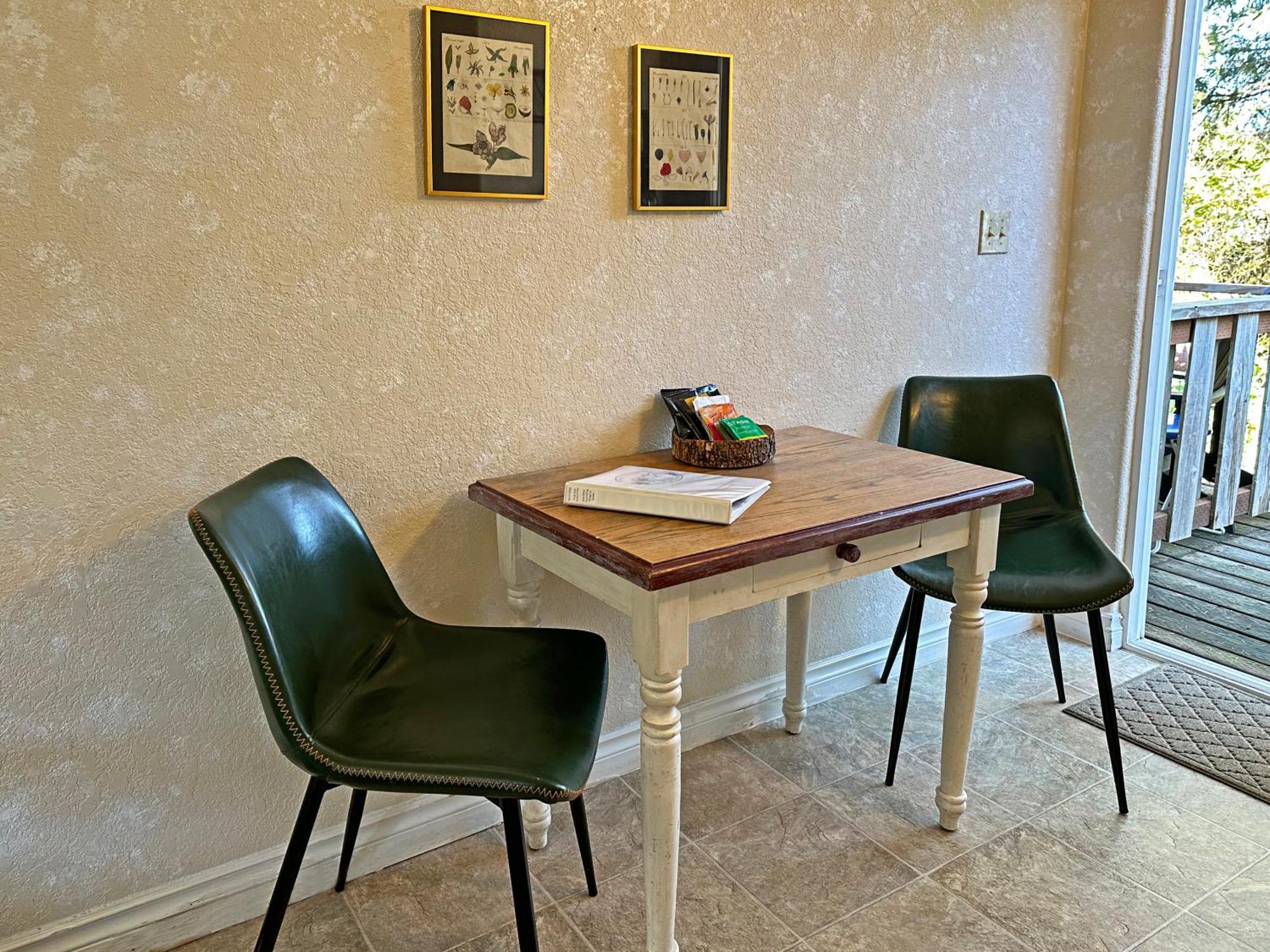 Wheeler On The Bay Lodge And Marina Екстер'єр фото